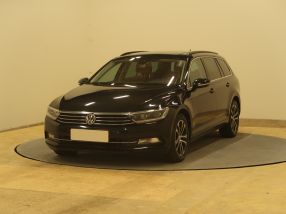 Volkswagen Passat - 2015
