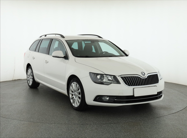 Škoda Superb 2014