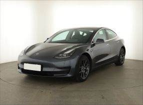 Tesla Model 3 - 2020