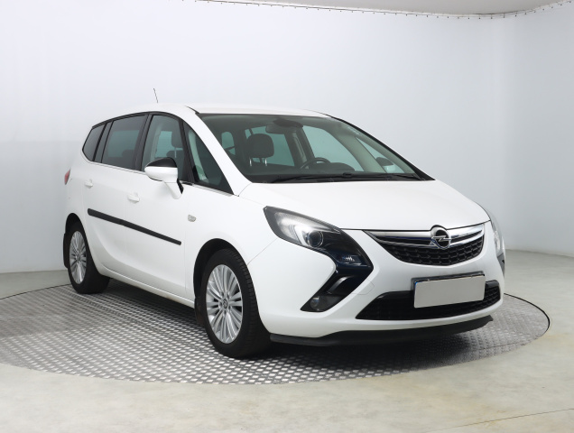 Opel Zafira 2016