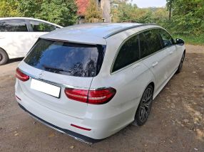 Mercedes-Benz E - 2021