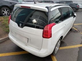 Peugeot 5008 - 2013