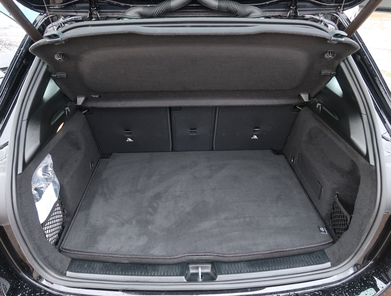 Mercedes-Benz B - 2022