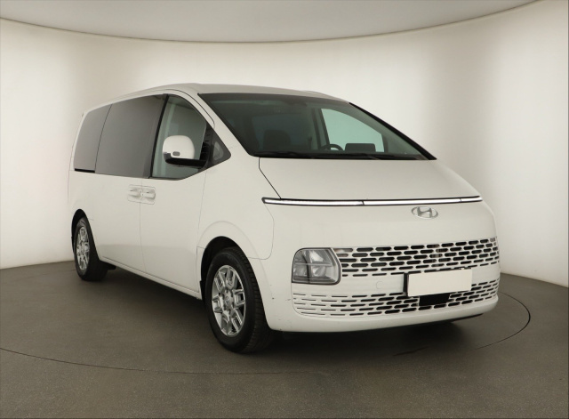 Hyundai Staria 2023