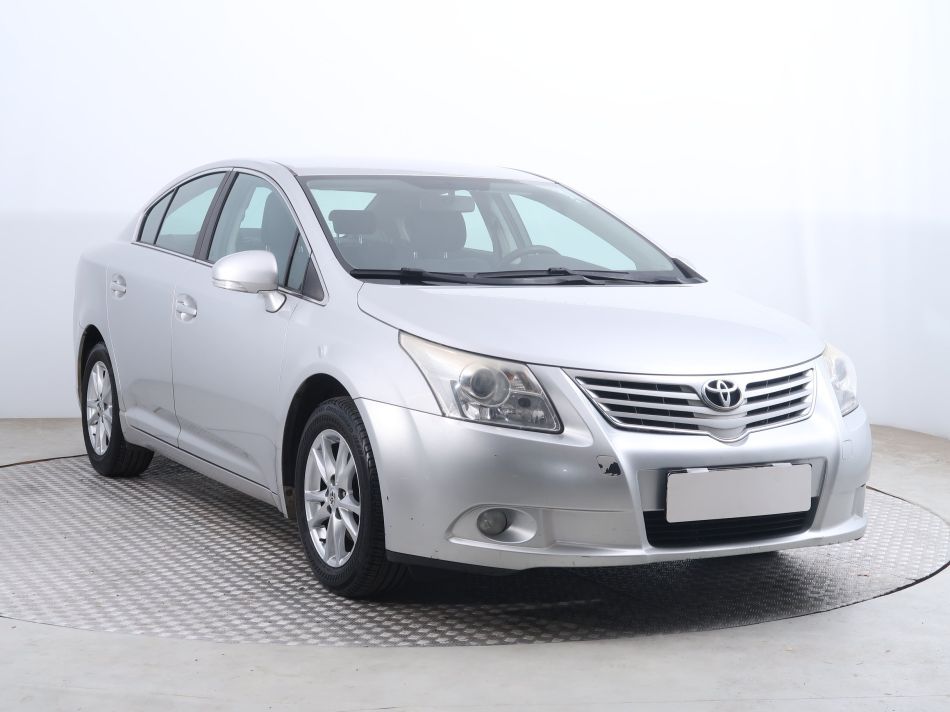 Toyota Avensis - 2011