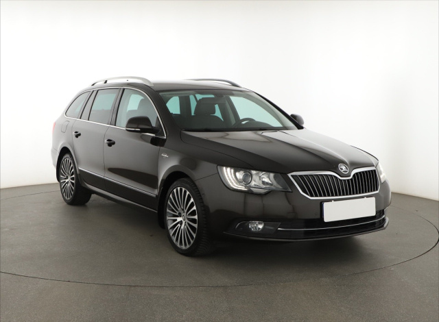 Škoda Superb 2014