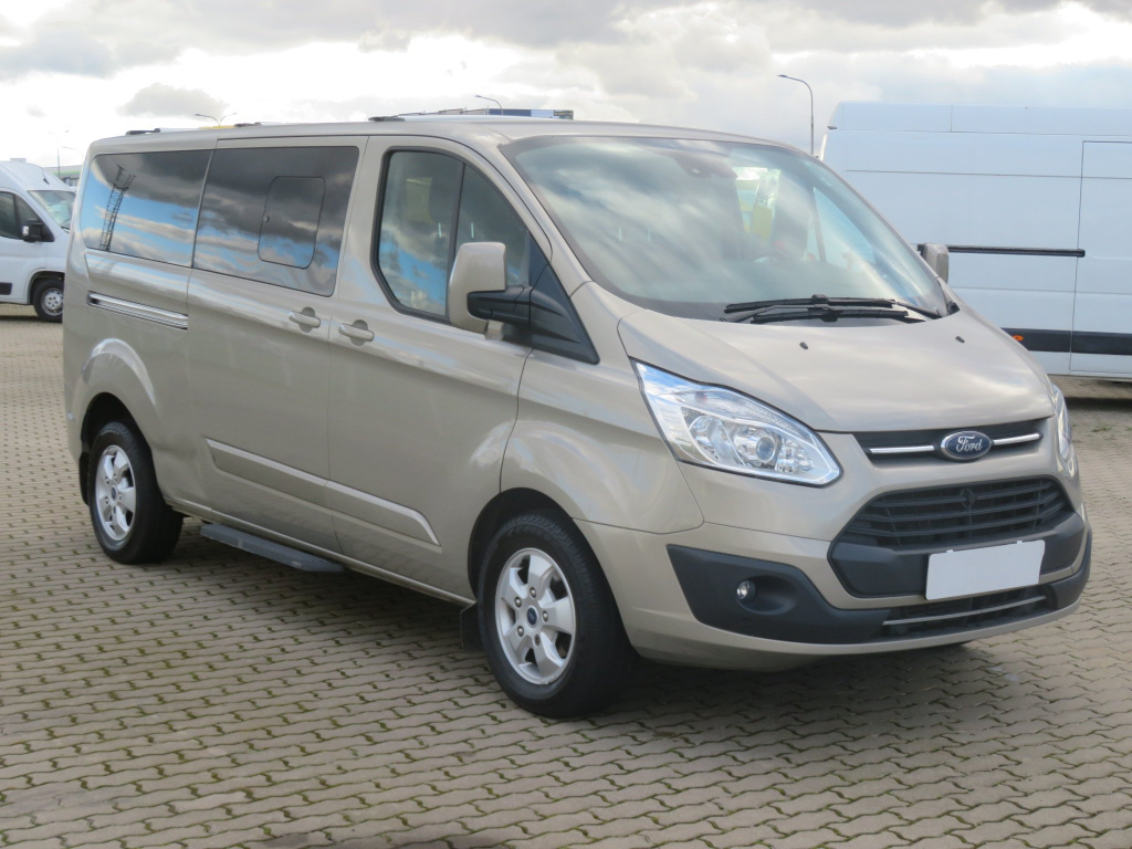 Ford Tourneo Custom
