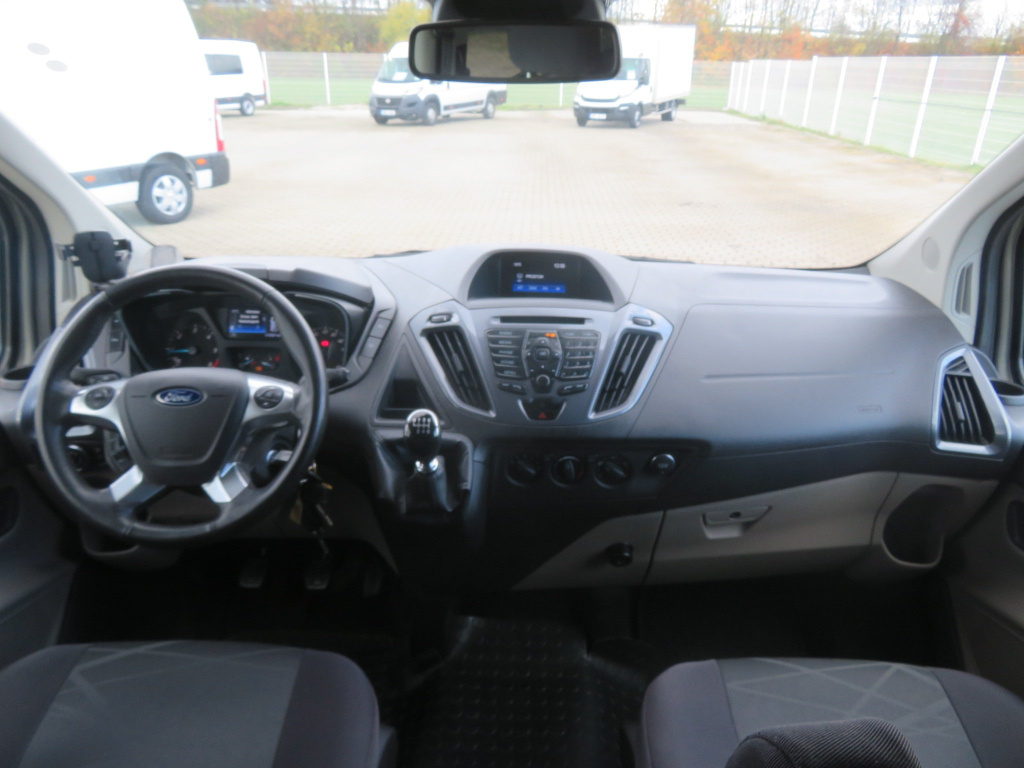Ford Tourneo Custom