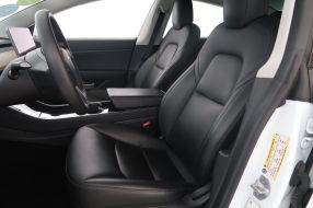 Tesla Model 3 - 2020