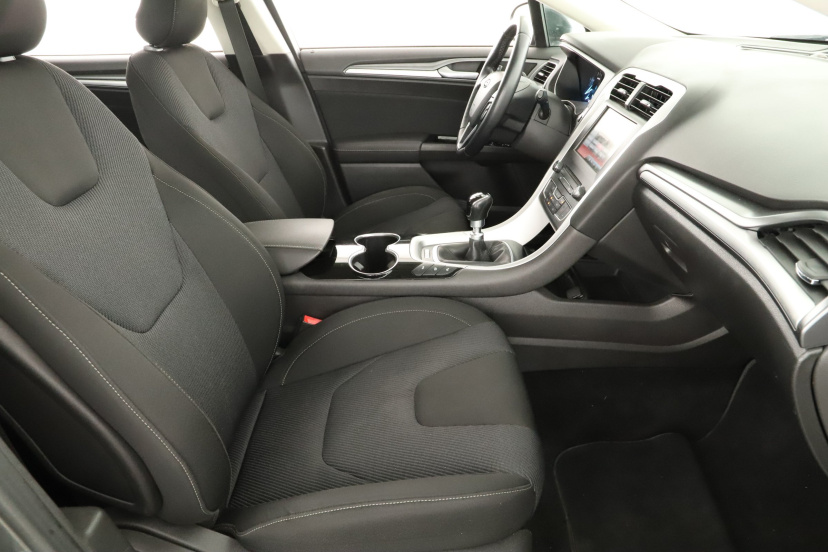 Ford Mondeo, 2015