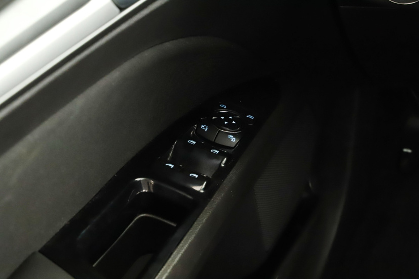 Ford Mondeo, 2015