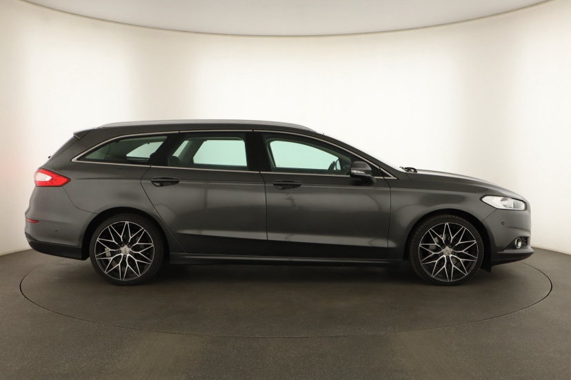 Ford Mondeo, 2015