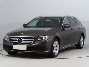 Mercedes-Benz E - 2016