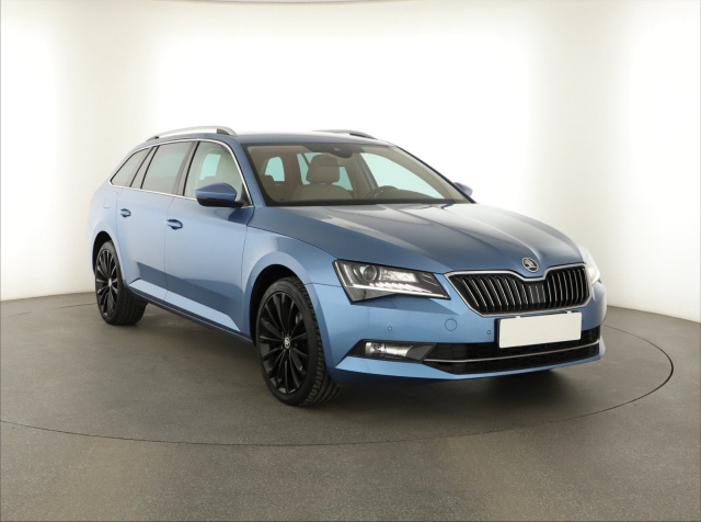 Škoda Superb 2016