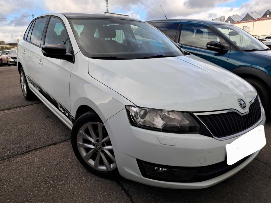 Skoda Rapid Spaceback - 2015