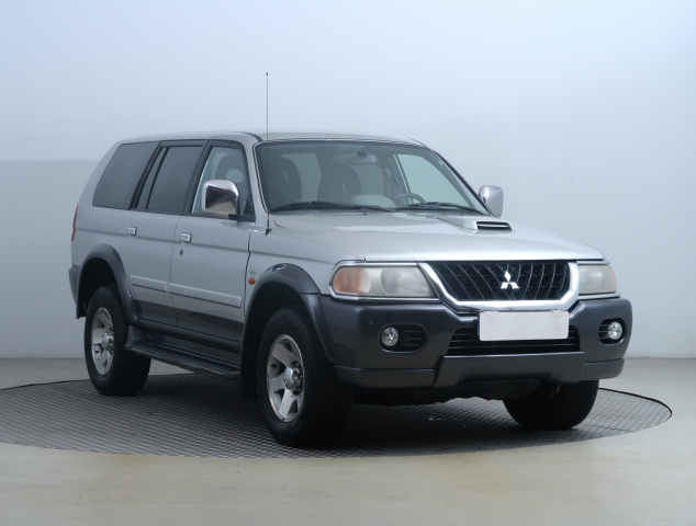 Mitsubishi Pajero Sport 2002
