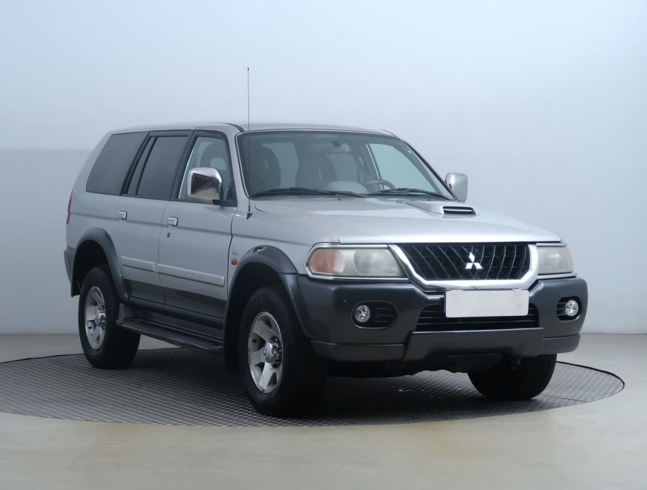 Mitsubishi Pajero Sport - 2002