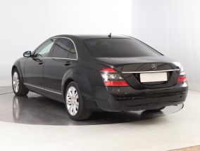 Mercedes-Benz S - 2009