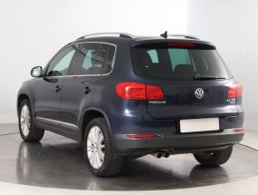 Volkswagen Tiguan - 2013