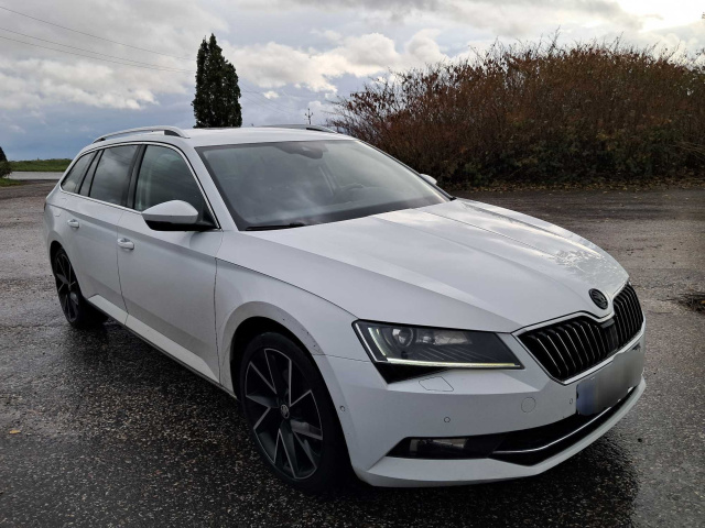 Škoda Superb 2015