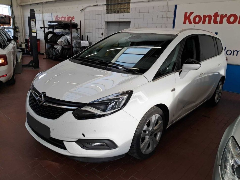 Opel Zafira - 2019