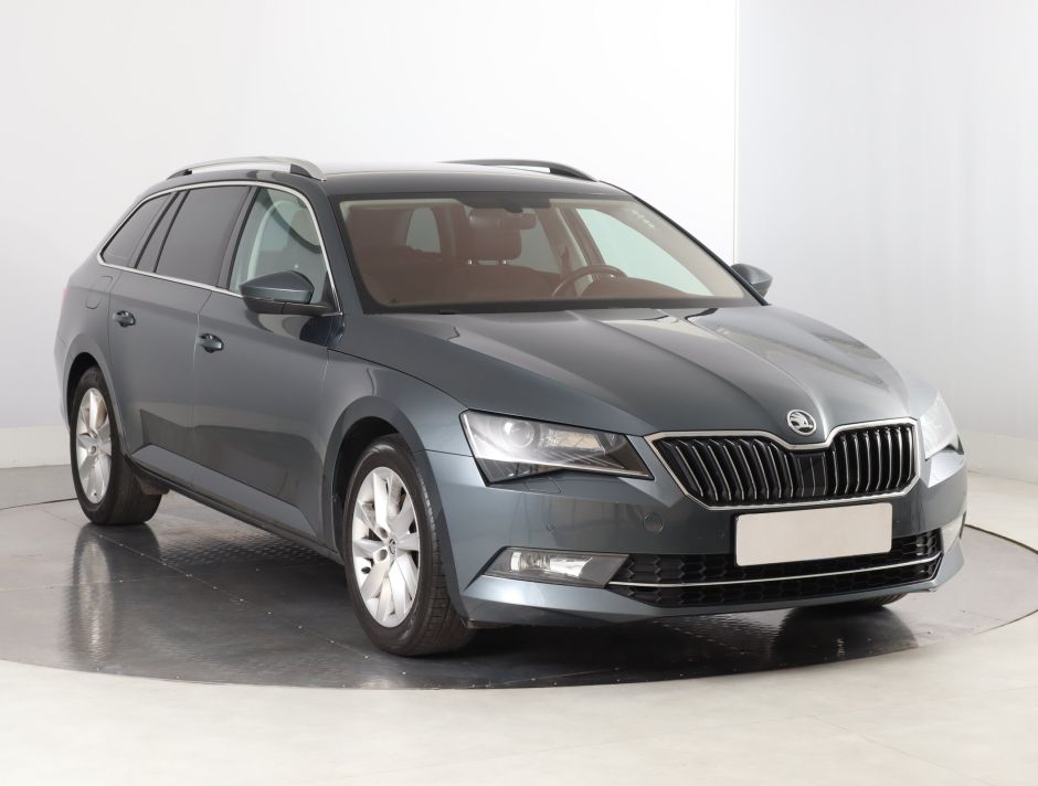 Skoda Superb - 2019