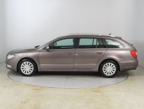 Skoda Superb - 2012