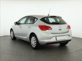 Opel Astra - 2015