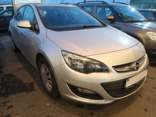 Opel Astra 2015