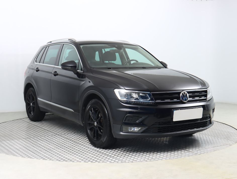 Volkswagen Tiguan - 2017