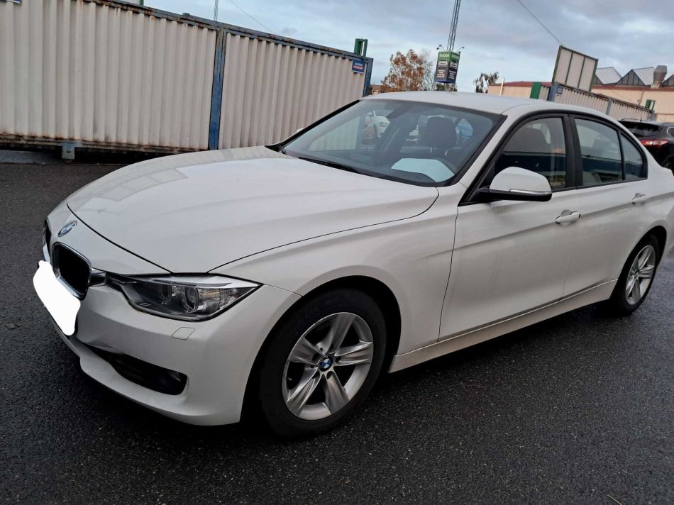 BMW 3 - 2012