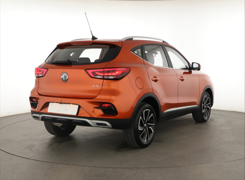 MG ZS SUV