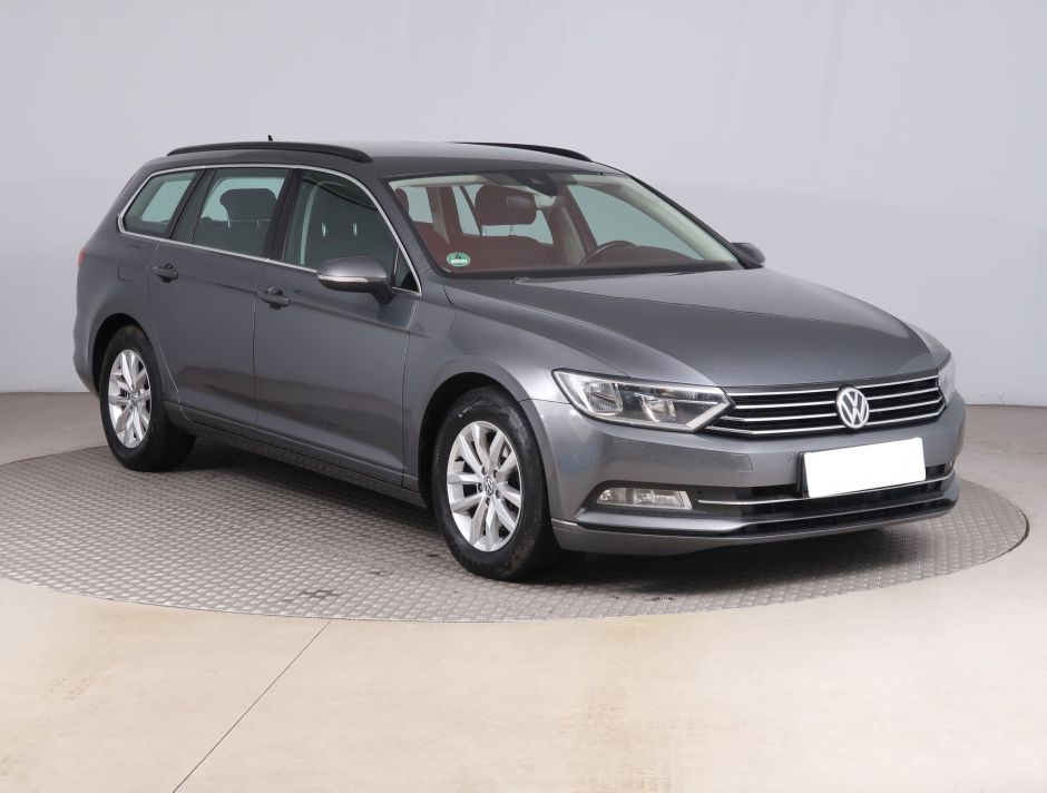 Volkswagen Passat - 2015