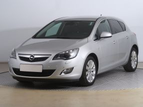 Opel Astra - 2010