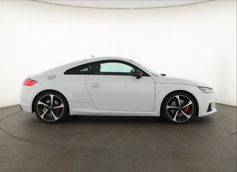 Audi TTS, 2015