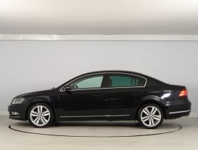 Volkswagen Passat - 2011