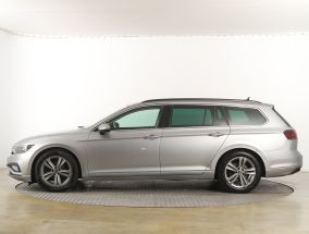 Volkswagen Passat - 2022