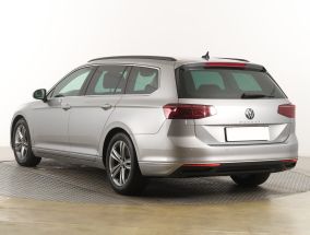 Volkswagen Passat - 2022