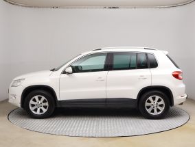 Volkswagen Tiguan - 2010