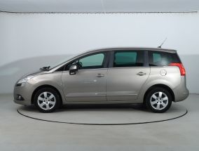 Peugeot 5008 - 2013