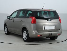 Peugeot 5008 - 2013