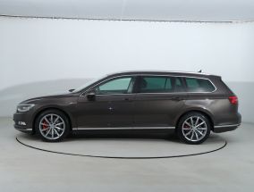 Volkswagen Passat - 2016