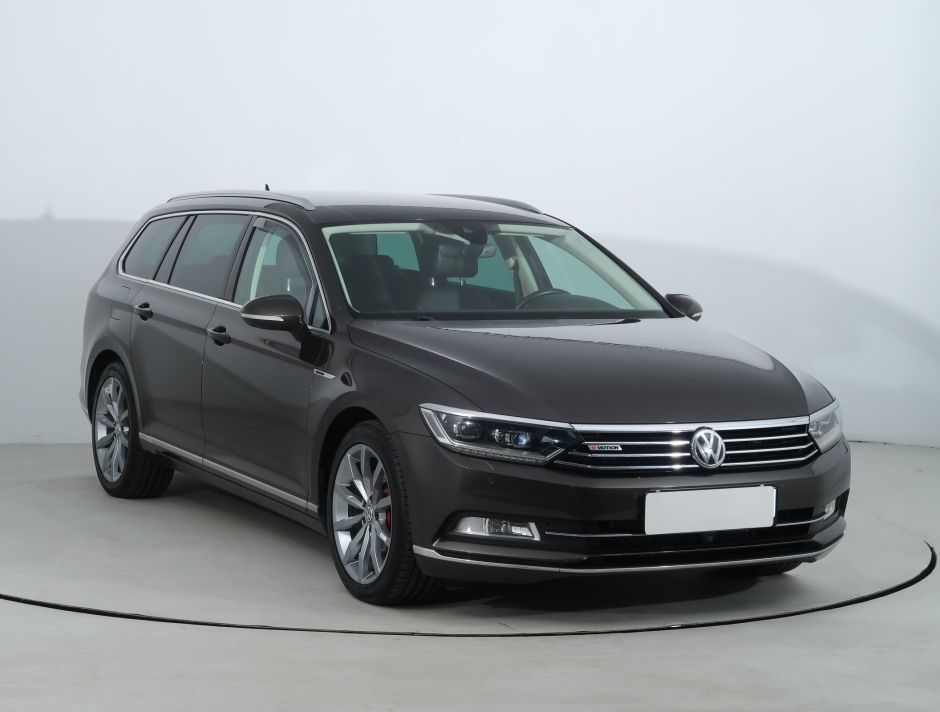 Volkswagen Passat - 2016