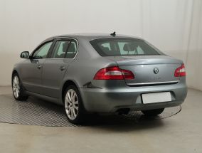 Skoda Superb - 2010