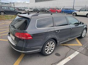 Volkswagen Passat - 2011
