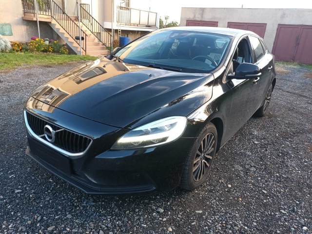 Volvo V40 2017