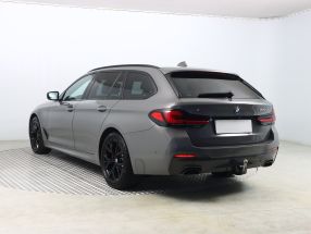 BMW 5 - 2021