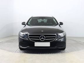 Mercedes-Benz E - 2019