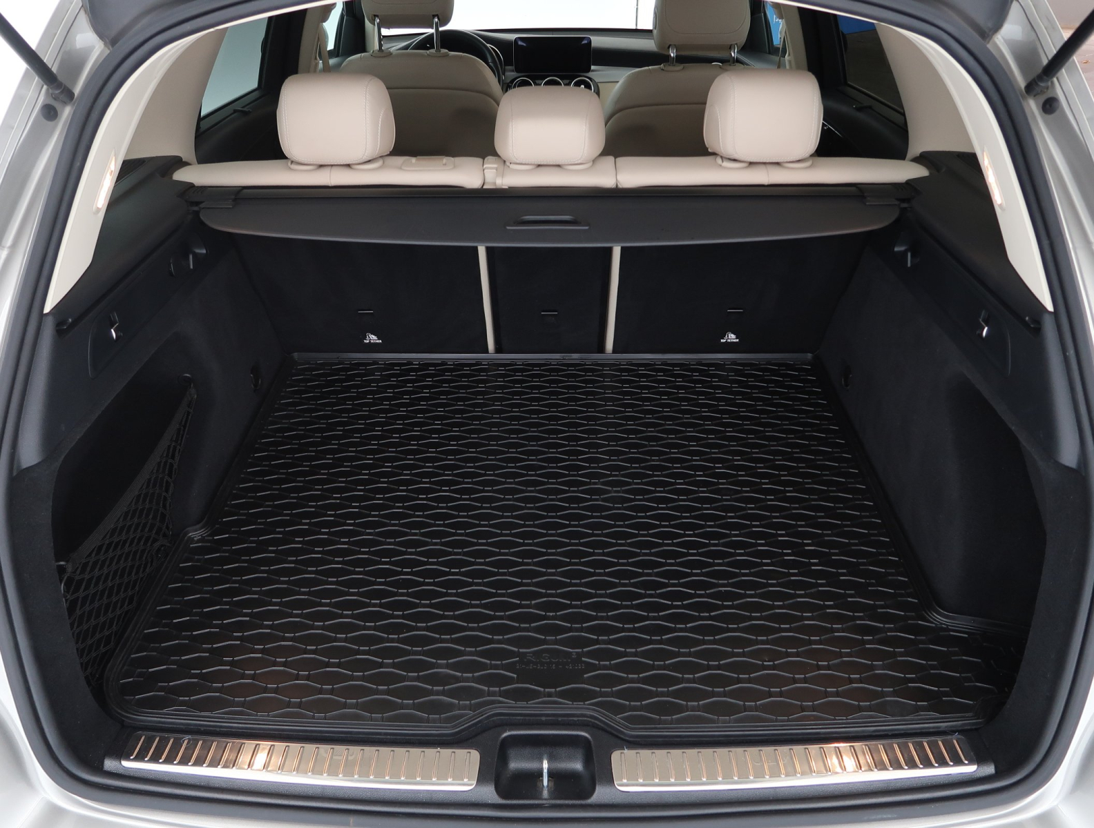 Mercedes-Benz GLC - 2021