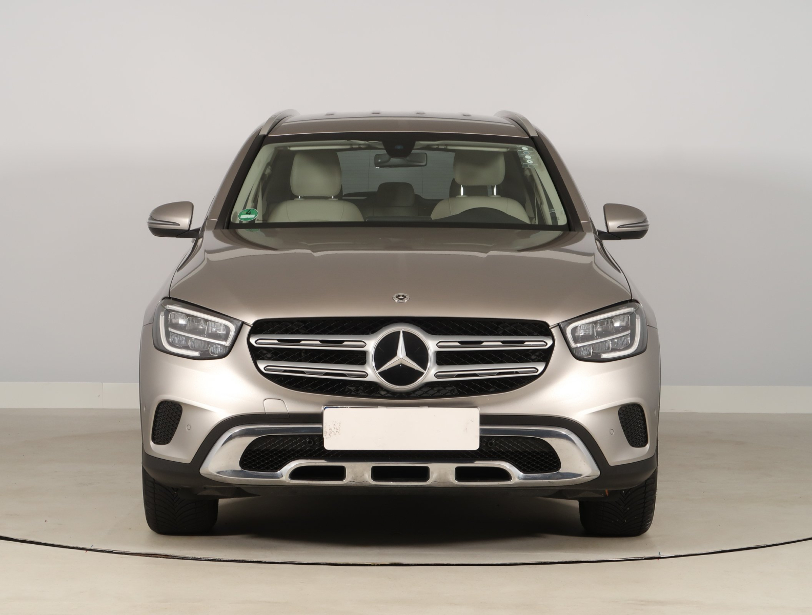 Mercedes-Benz GLC - 2021